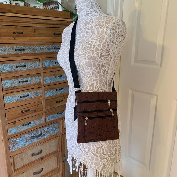 Geometric Four Pocket Crossbody Handbag – Chocolate Brown - Picture 8 of 9